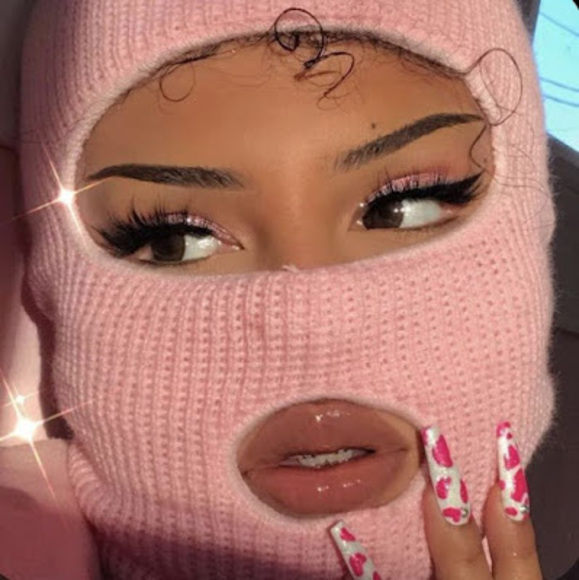 Meet your Posher, Dinneyina - Picture 1 of 1